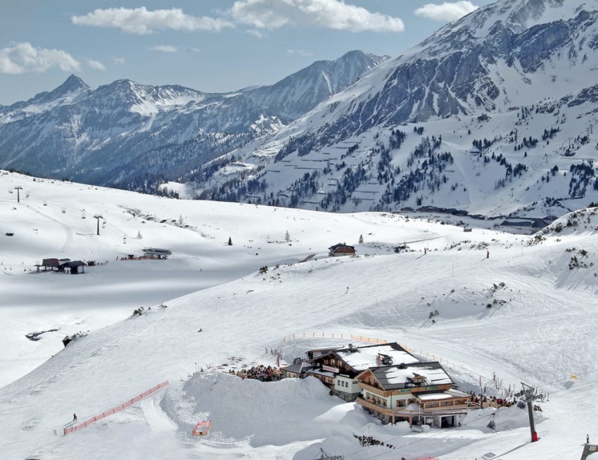 Skirestaurant Dikt'n Alm auf der Skipiste