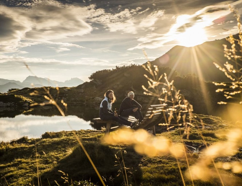 Joggen in der Herbstsonne © Tourismusverband Obertauern