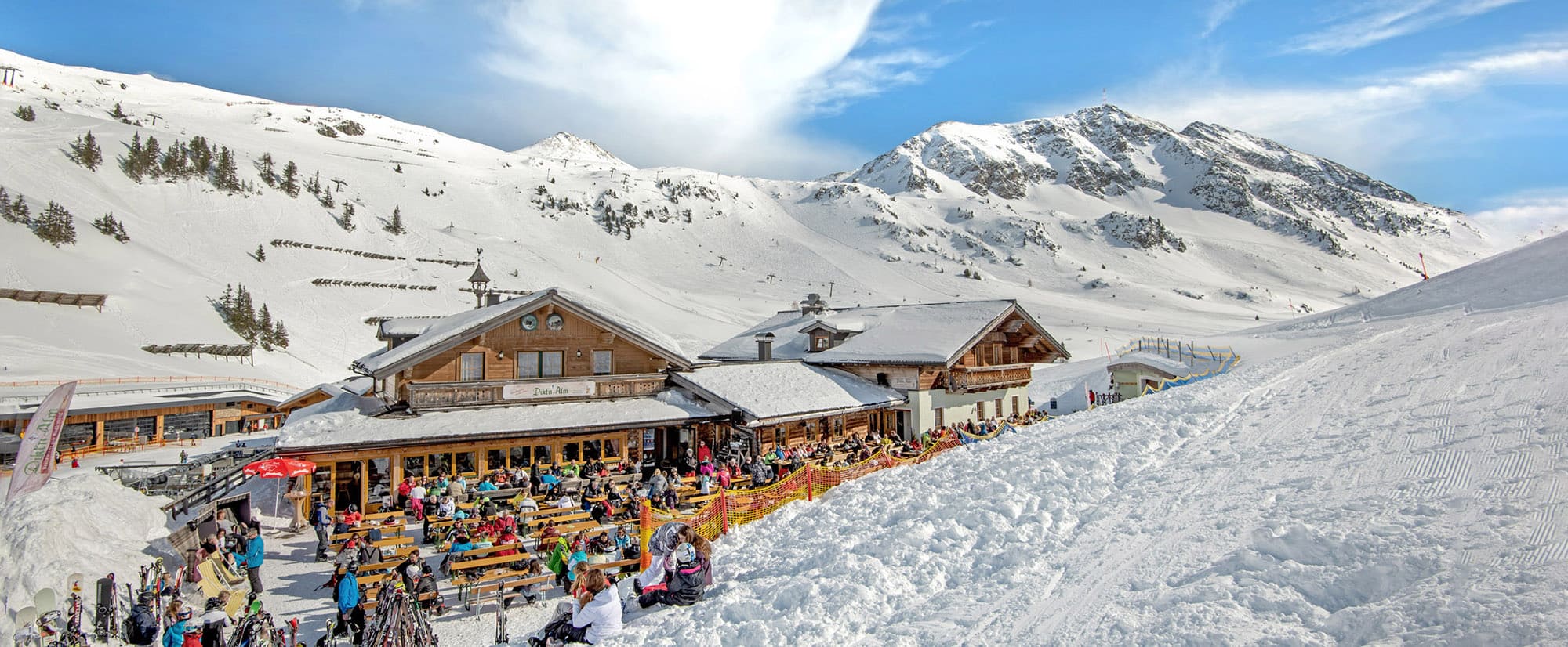 Skihütte, Dikt'n Alm in Obertauern, Österreich